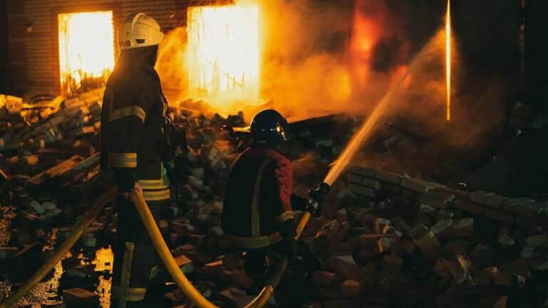 Дивимось трейлер документального фільму Лінія вогню 14 Дивимось трейлер документального фільму Лінія вогню 14