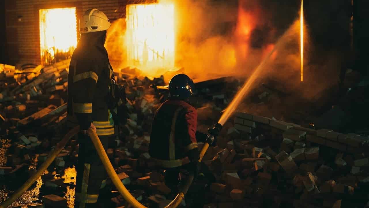 Дивимось трейлер документального фільму Лінія вогню 1