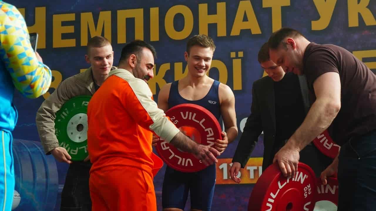 Наше кіно: Український хіт "Танці зі штангою" - неймовірний успіх 2