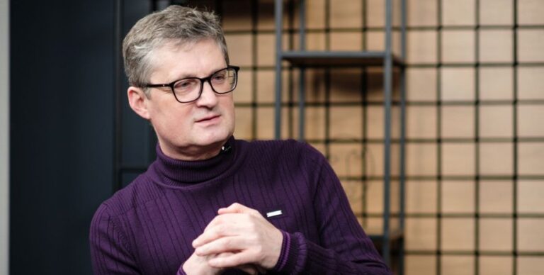 Чому відома співачка стала на бік Кондратюка у скандалі з "Караоке на Майдані" 18 Чому відома співачка стала на бік Кондратюка у скандалі з "Караоке на Майдані" 18