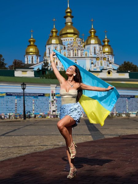 Саліванчук потрапила в скандал через фото біля Стіни пам'яті 21