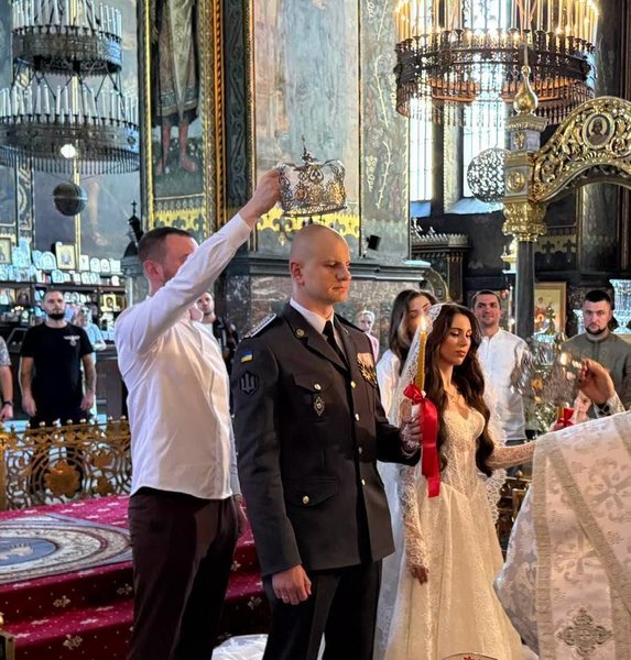Євген Карась одружився: хто його обраниця і фото з весілля 3