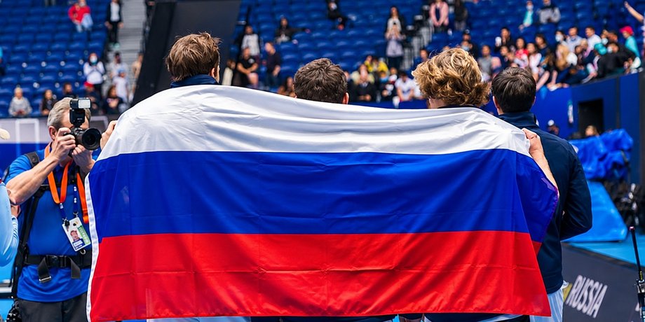 ФІФА дозволила Росії повернути прапор та гімн на міжнародні матчі 1