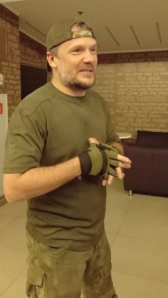 Вчитель-снайпер: як помста привела на війну з Росією 14 Вчитель-снайпер: як помста привела на війну з Росією 14