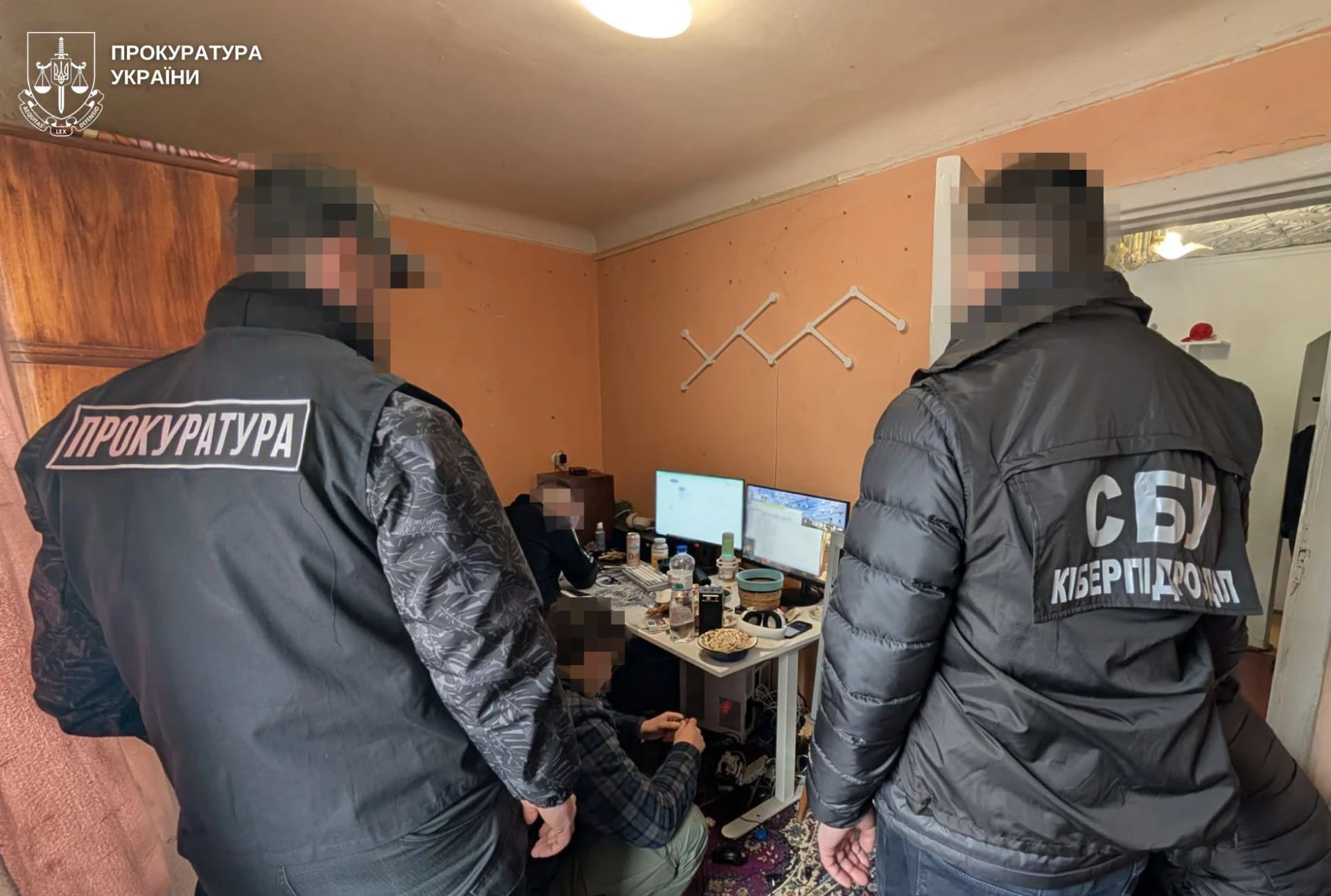 Дрогобичани вкрали та продали в рф понад 610 тисяч акаунтів Roblox 3