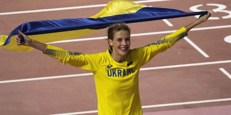Магучіх пояснила дивну поведінку між стрибками: «Я спляча королева» 5 Магучіх пояснила дивну поведінку між стрибками: «Я спляча королева» 5