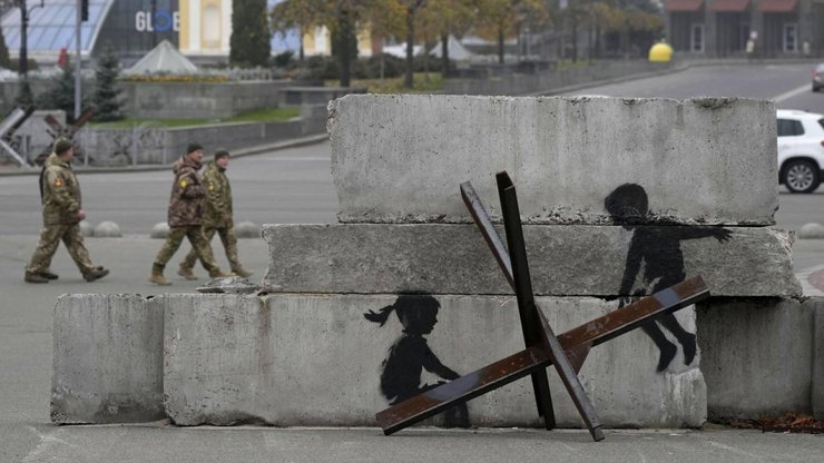 Бенксі в Україні: художні послання в семи стінописах 6 Бенксі в Україні: художні послання в семи стінописах 6