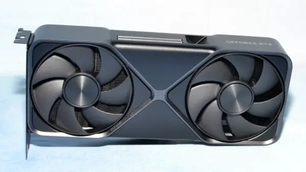 Дата-центри масово скуповують RTX 5090 для серверів 3